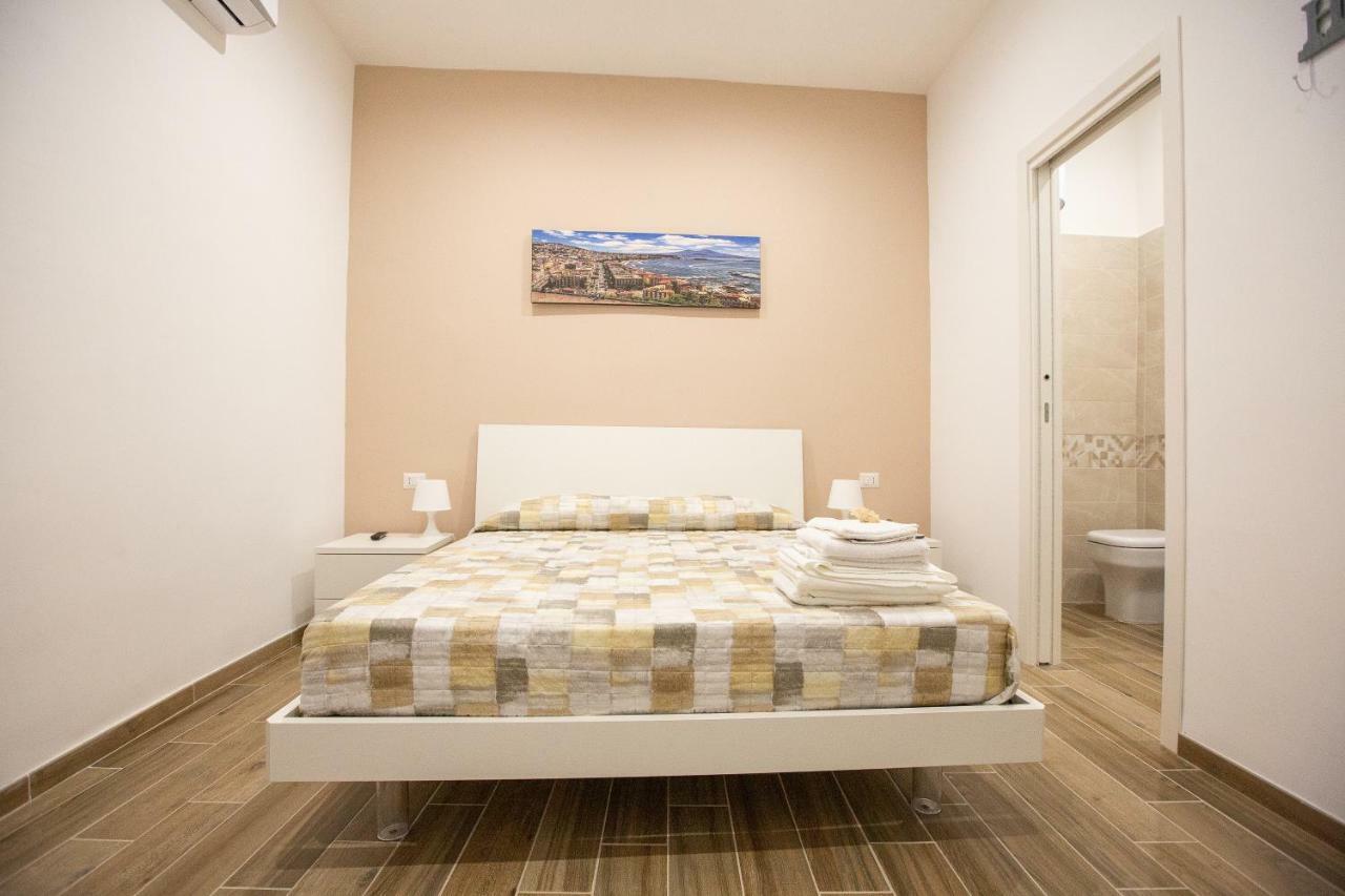 Marta House Apartment Наполи Екстериор снимка