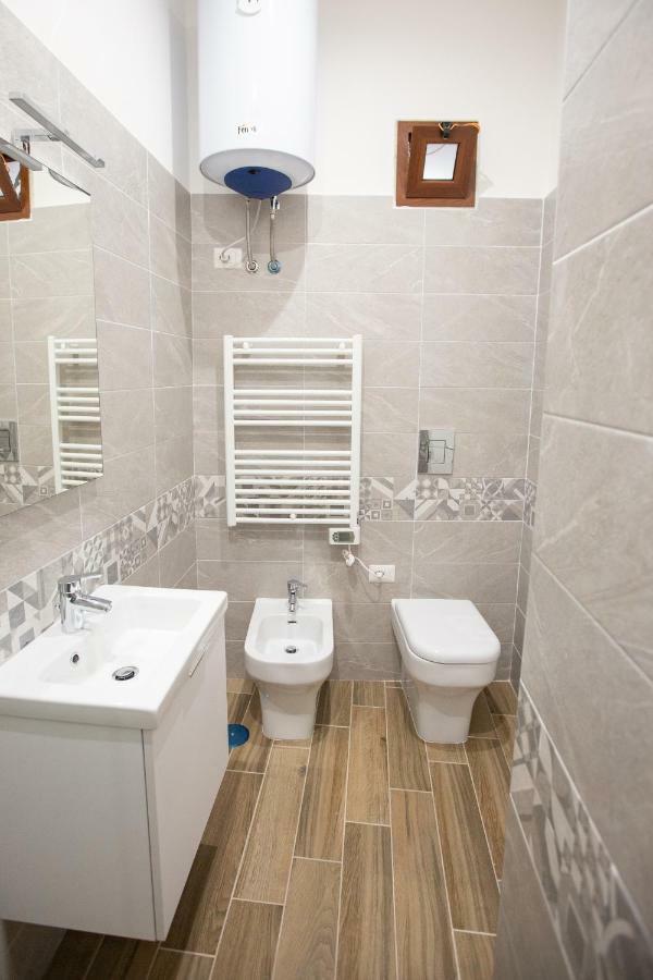 Marta House Apartment Наполи Екстериор снимка
