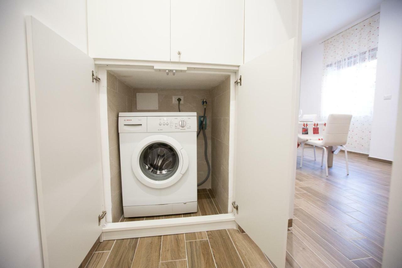 Marta House Apartment Наполи Екстериор снимка